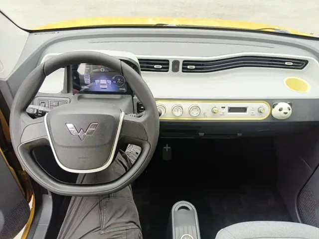 Wuling Hongguang Mini EV — Фото автомобиля 9
