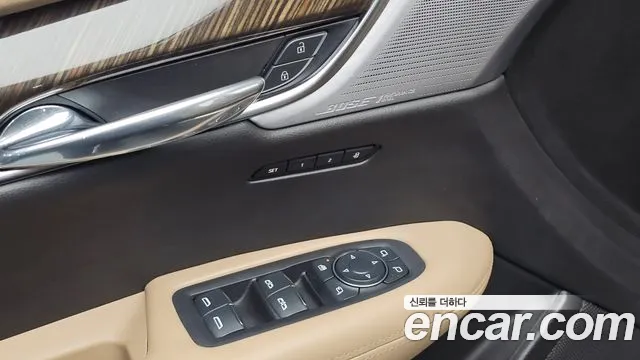 Cadillac XT6 — Фото автомобиля 30