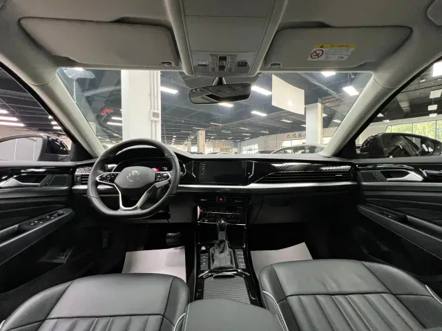 Volkswagen Passat — Фото автомобиля 24