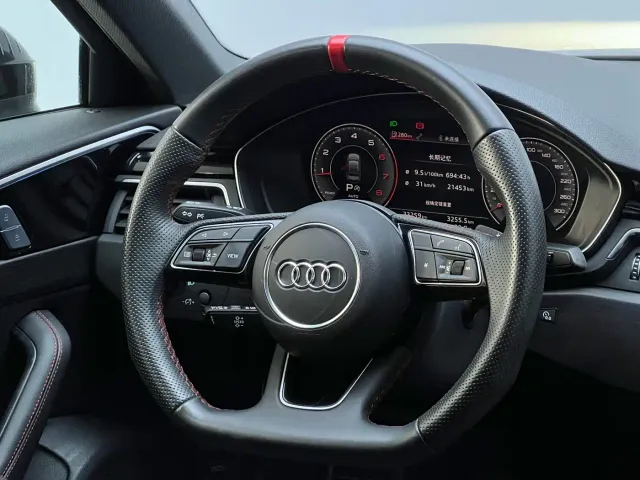 Audi A4L — Фото автомобиля 5