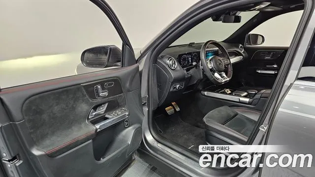 Mercedes-Benz GLB-Class — Фото автомобиля 3