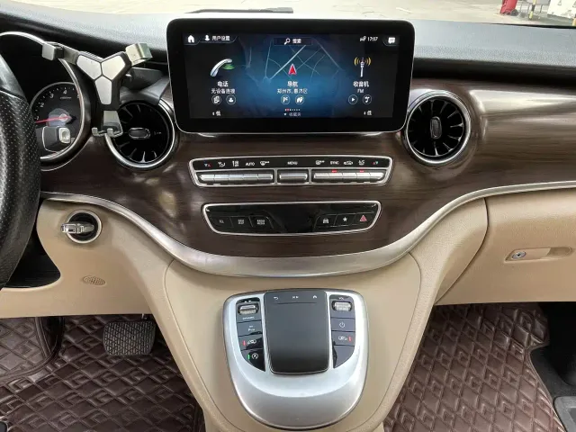 Mercedes-Benz V-Class — Фото автомобиля 5