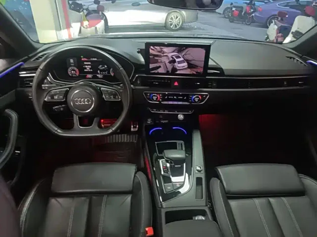 Audi A4L — Фото автомобиля 9