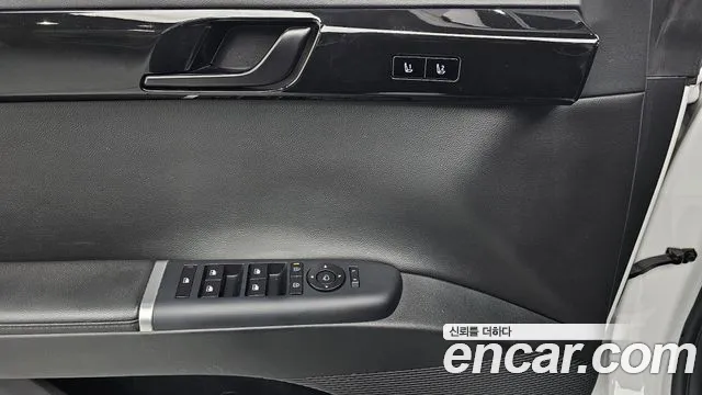 Hyundai Grandeur GN7 — Фото автомобиля 25