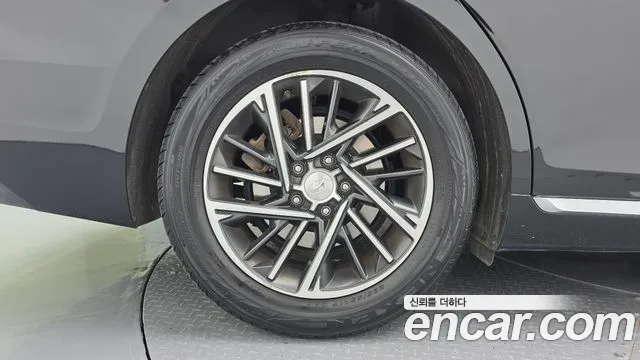 Hyundai Grandeur Grandeur (New) — Фото автомобиля 5