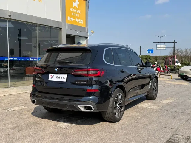 BMW X5 — Фото автомобиля 6