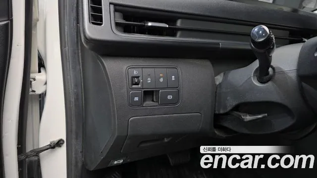 Hyundai Staria Staria 4WD Tourer 11 мест — Фото автомобиля 15