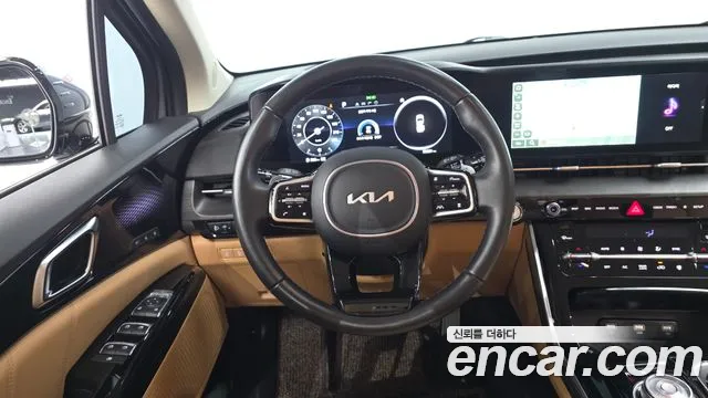 Kia Carnival Generation 4 — Фото автомобиля 12