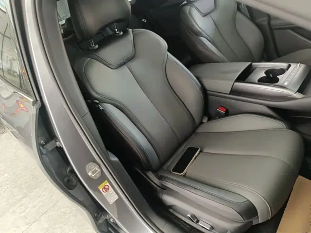 BYD Qin L — Фото автомобиля 24