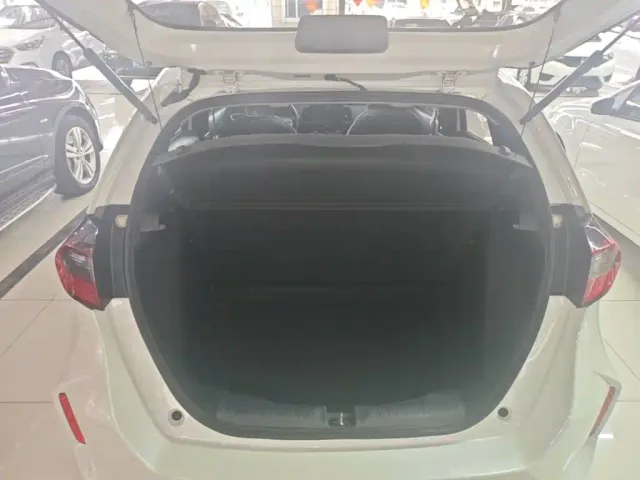 Honda Fit — Фото автомобиля 18