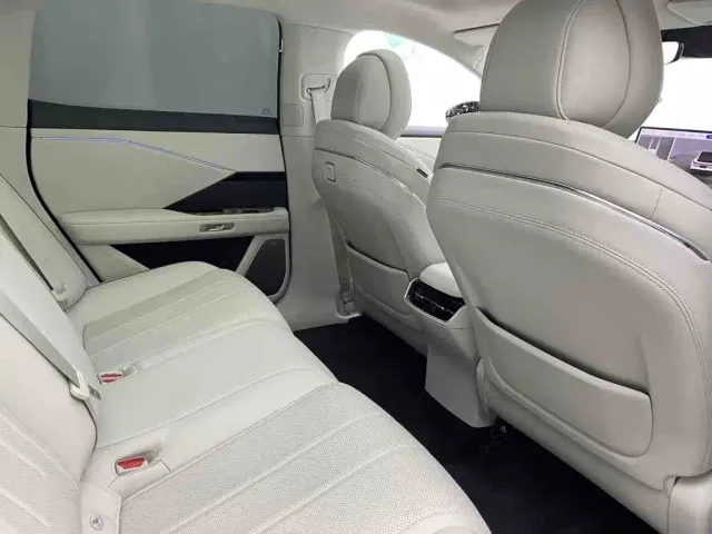 Toyota BoZhi 7 — Фото автомобиля 26