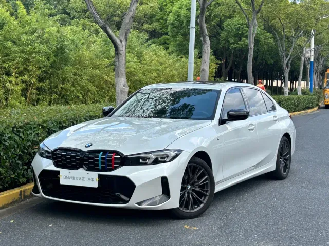 Фотография автомобиля — BMW 3 Series