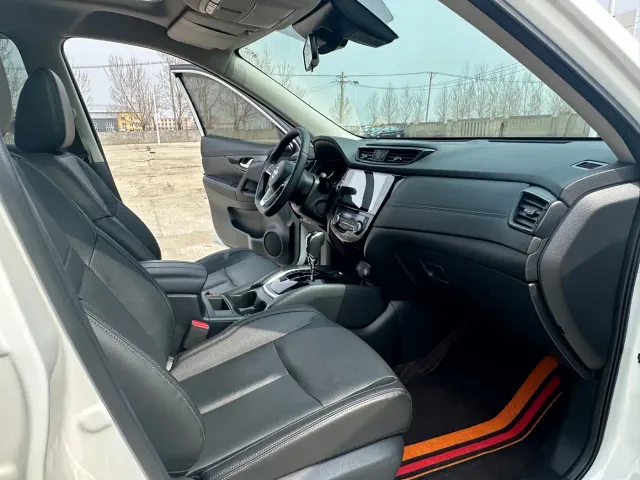 Nissan X-Trail — Фото автомобиля 16