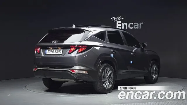 Hyundai Tucson Tucson (NX4) Бензин 1.6 турбо 2WD — Фото автомобиля 2