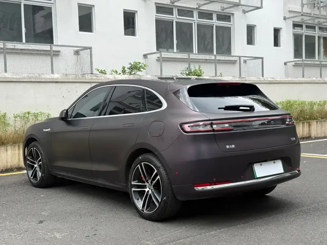 Aito M5 — Фото автомобиля 14