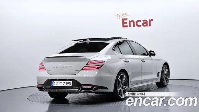 Genesis G70 New — Фото автомобиля 2