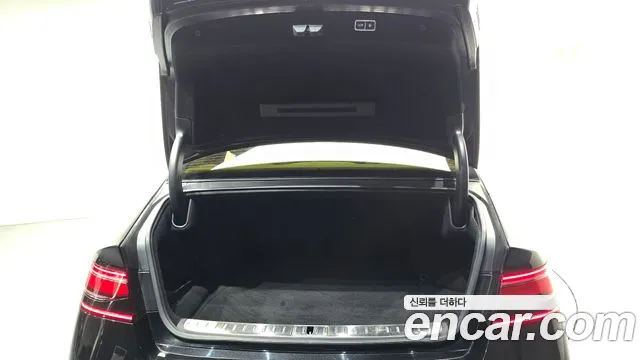Genesis G90 Бензин 3.5 турбо AWD — Фото автомобиля 14