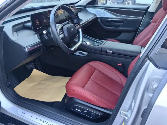 Xpeng P7 — Фото автомобиля 4