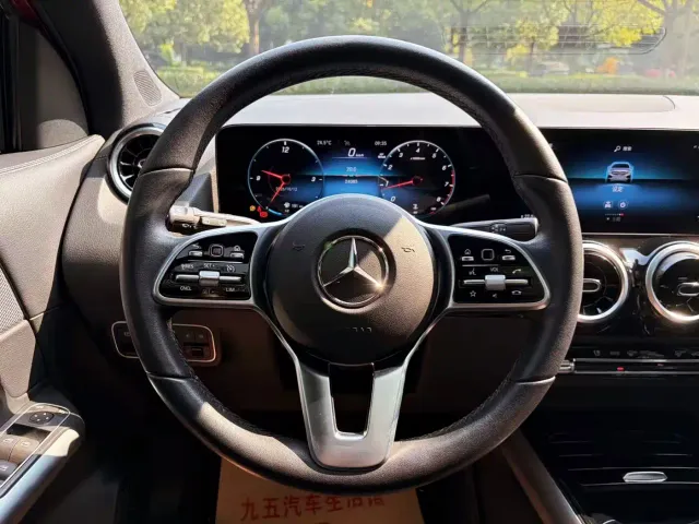 Mercedes-Benz GLA-Class — Фото автомобиля 13