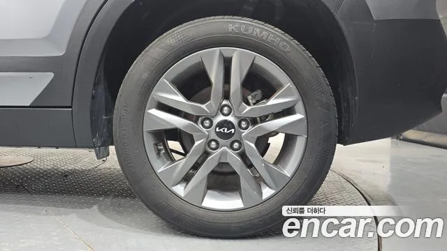 Kia Seltos Seltos Бензин 1.6 турбо 2WD — Фото автомобиля 21