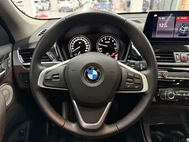 BMW X1 — Фото автомобиля 18