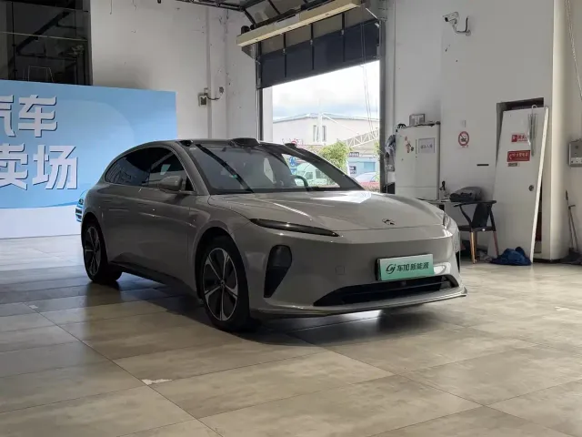 Nio ET5 Touring — Фото автомобиля 3