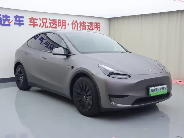 Tesla Model Y — Фото автомобиля 2