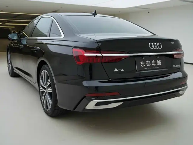 Audi A6L — Фото автомобиля 4