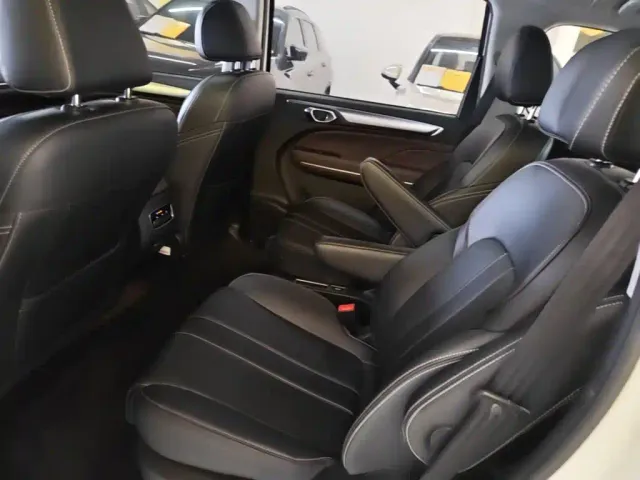 GAC Trumpchi M6 — Фото автомобиля 16