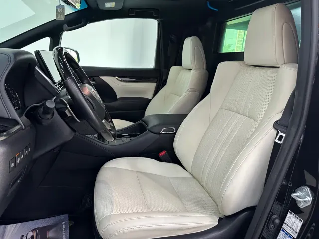 Lexus LM — Фото автомобиля 18