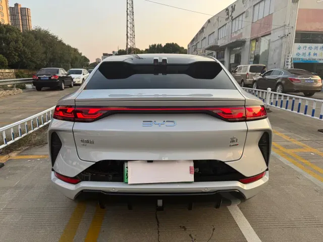 BYD Song L EV — Фото автомобиля 5