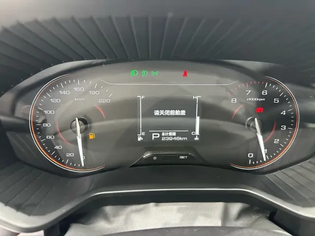 Wuling Jiachen — Фото автомобиля 11