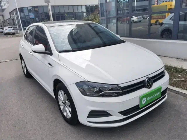 Volkswagen Polo — Фото автомобиля 3