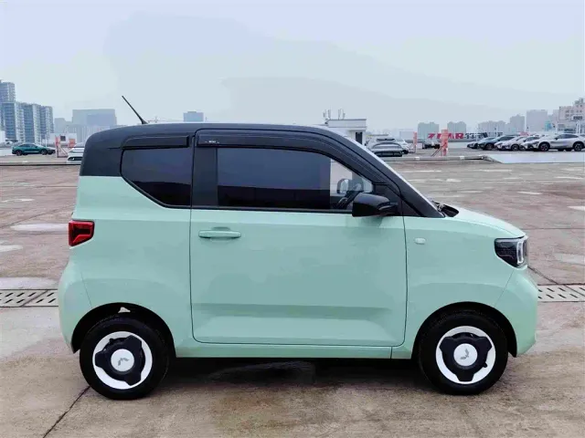 Wuling Hongguang Mini EV — Фото автомобиля 3