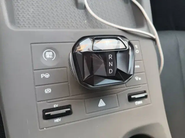 BYD Qin PLUS — Фото автомобиля 10