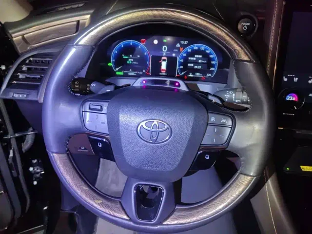 Toyota Alphard — Фото автомобиля 15