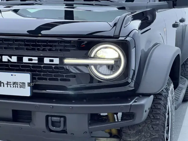 Ford Bronco — Фото автомобиля 14
