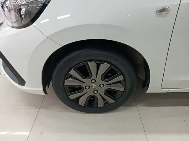Honda Fit — Фото автомобиля 22