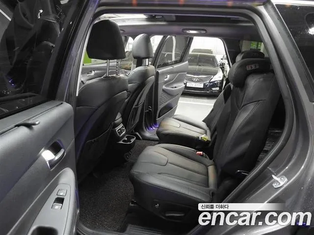 Hyundai Santafe Новый Santa Fe — Фото автомобиля 12
