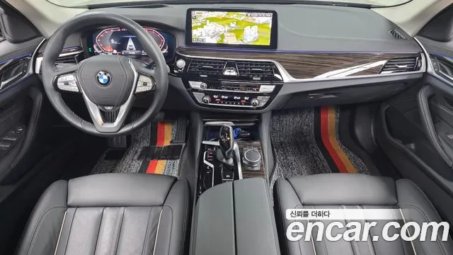 BMW 5-Series — Фото автомобиля 6