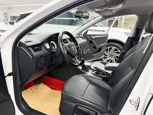 Skoda Octavia — Фото автомобиля 7