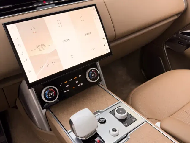 Land Rover Range Rover — Фото автомобиля 19