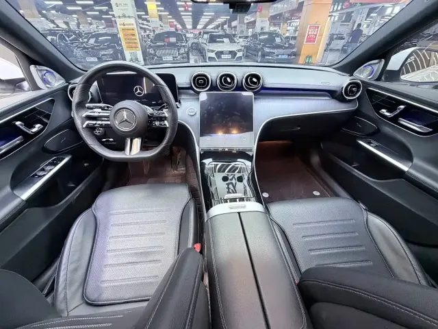 Mercedes-Benz C-Class — Фото автомобиля 14