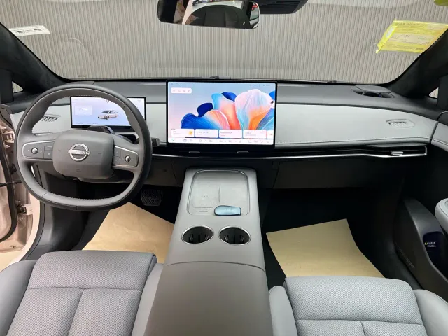 Nissan N7 — Фото автомобиля 7