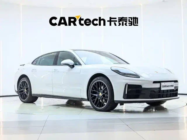 Porsche Panamera — Фото автомобиля 5