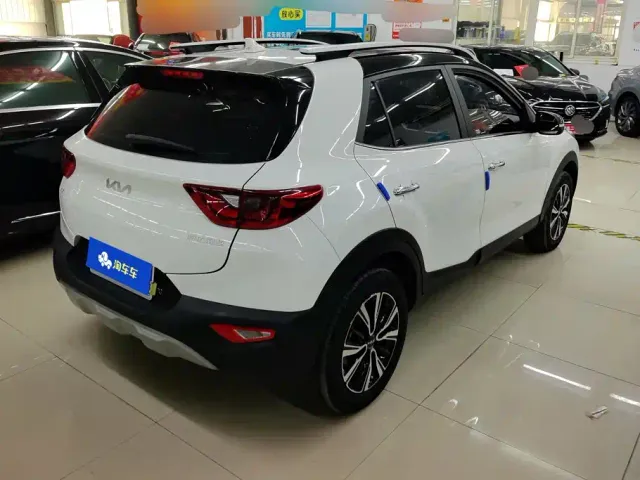 Kia KX1 2021 1.4L CVT Sunroof Version — Фото автомобиля 3