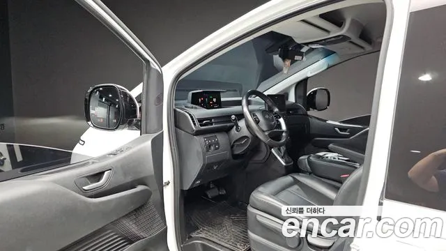 Hyundai Staria Staria Tourer 11 мест — Фото автомобиля 10