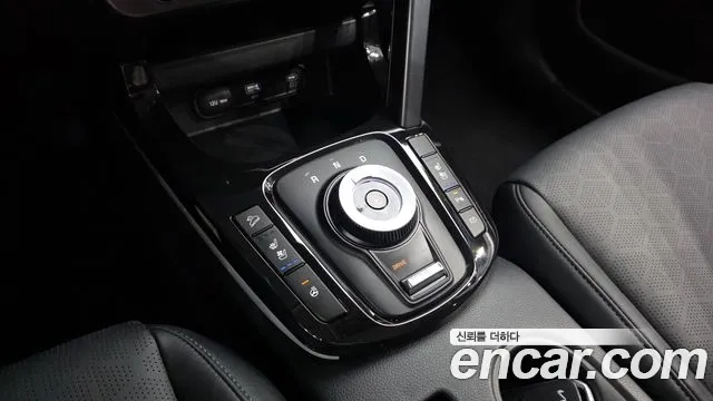 Kia Seltos New — Фото автомобиля 9