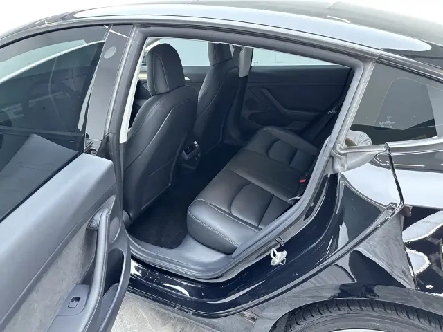 Tesla Model 3 2021 Facelift Standard Range RWD Upgrade 3D1 — Фото автомобиля 17