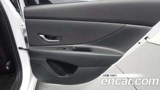 Hyundai AVANTE Avante (CN7) — Фото автомобиля 25
